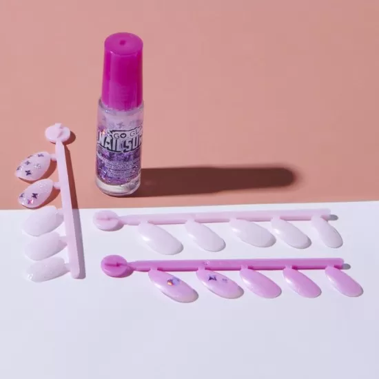 Set de manichiura cu sclipici Go Glam Cool Maker Set de manichiura cu sclipici Go Glam Cool Maker