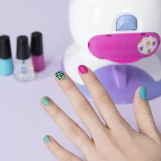 Studio manichiura si pedichiura pentru fetite Go Glam