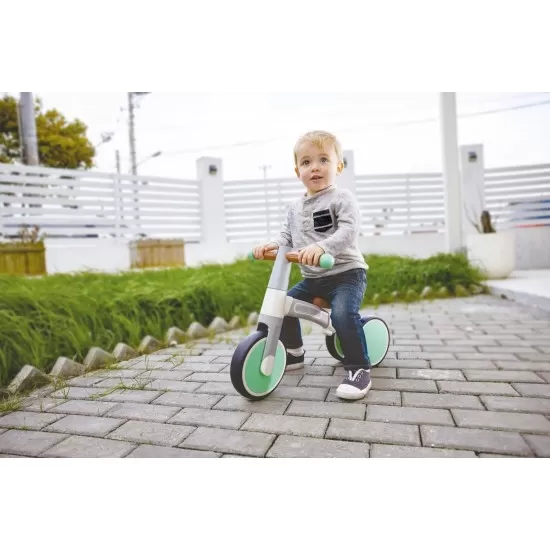 Bicicleta de echilibru verde cu 3 roti Hape Bicicleta de echilibru verde cu 3 roti Hape