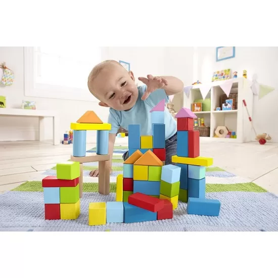 Set cuburi de lemn Hape 101 piese Set cuburi de lemn Hape 101 piese