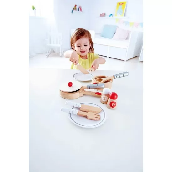 Set de joaca pentru gatit si servit Hape Set de joaca pentru gatit si servit Hape