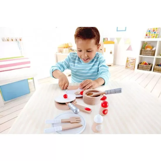 Set de joaca pentru gatit si servit Hape Set de joaca pentru gatit si servit Hape