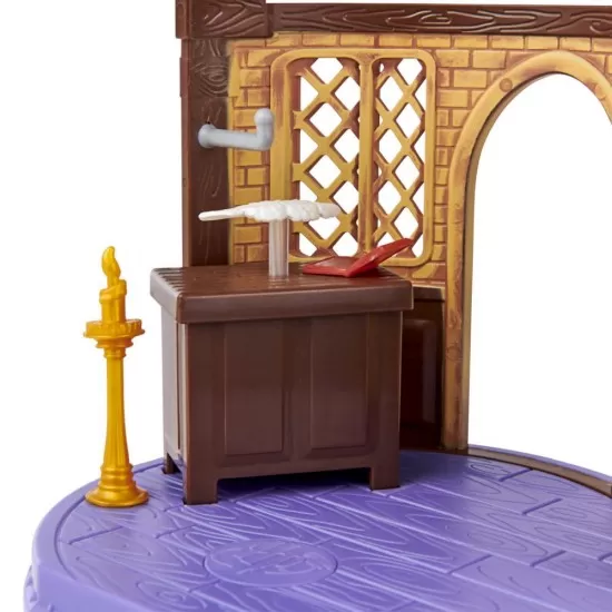 Set lumea vrajilor Harry Potter- Sala de clasa Set lumea vrajilor Harry Potter- Sala de clasa