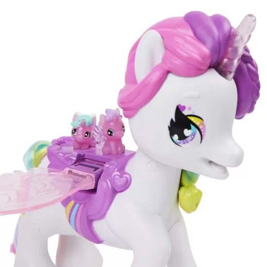 Unicorn cu aripi magice Hatchimals Unicorn cu aripi magice Hatchimals