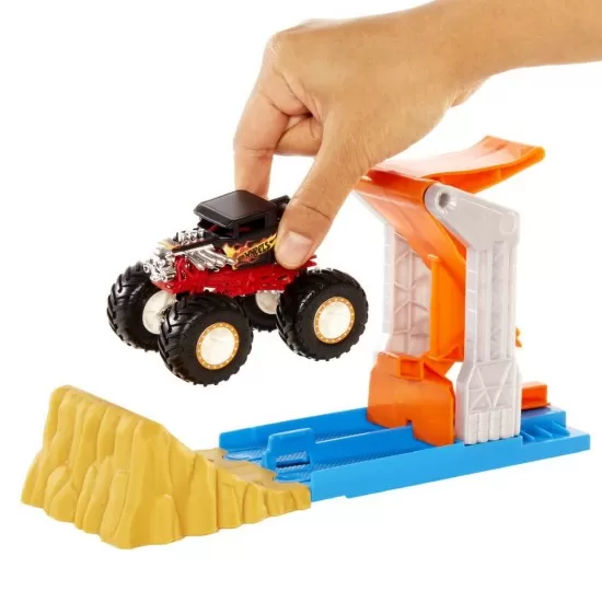 Lansator si masina Monster Truck Hot Wheels Lansator si masina Monster Truck Hot Wheels