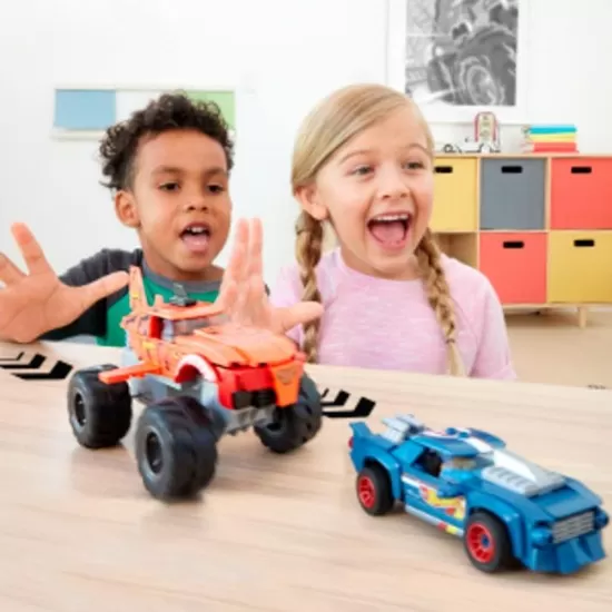 Set constructie cursa Tiger Shark Chomp Hot Wheels Monster Truck Mega 245 piese Set constructie cursa Tiger Shark Chomp Hot Wheels Monster Truck Mega 245 piese