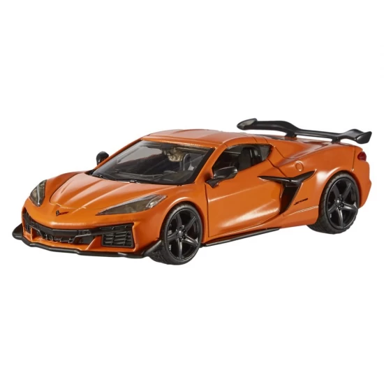 Masinuta metalica Hot Wheels Premium Real Riders 23 Corvette Z06 scara 1:43 Masinuta metalica Hot Wheels Premium Real Riders 23 Corvette Z06 scara 1:43