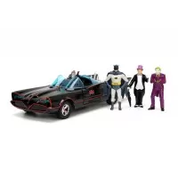 Set masinuta metalica Batmobile 1:24 si 4 figurine
