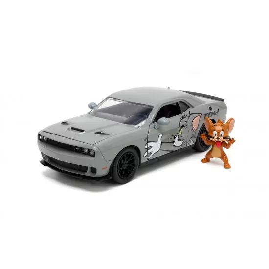 Masina metalica Dodge Challenger Hellcat scara 1:24 cu figurina Jerry Masina metalica Dodge Challenger Hellcat scara 1:24 cu figurina Jerry