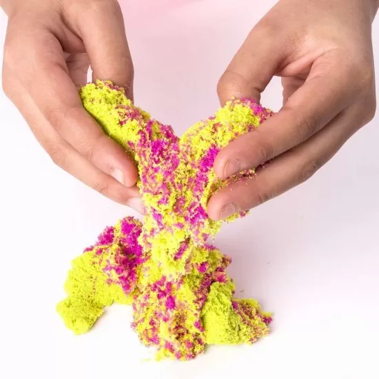 Set creativ Kinetic Sand Brutaria Set creativ Kinetic Sand Brutaria