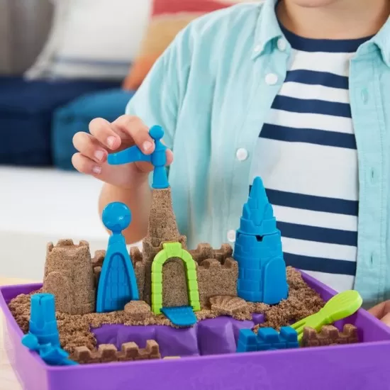 Set Kinetic Sand - Regatul nisipului de plaja Set Kinetic Sand - Regatul nisipului de plaja