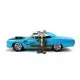 Set masinuta metalica Looney Tunes Road Runner 1970 Plymouth scara 1:24 si figurina Wile E Coyote