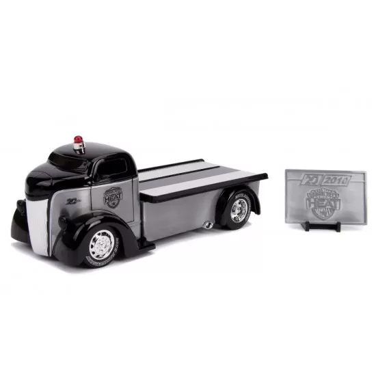 Macheta metalica Ford COE 1948 scara 1:24 Macheta metalica Ford COE 1948 scara 1:24