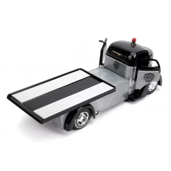 Macheta metalica Ford COE 1948 scara 1:24 Macheta metalica Ford COE 1948 scara 1:24