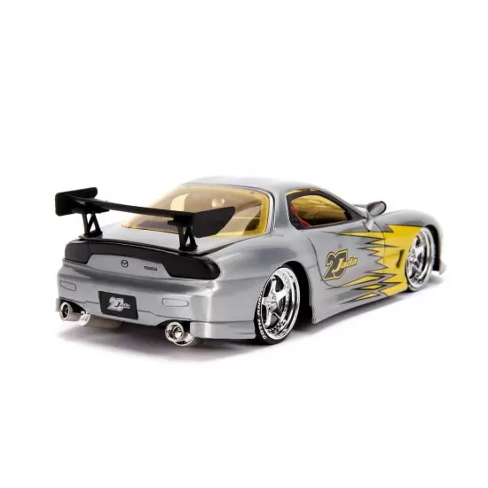 Macheta metalica Mazda RX7 1993 scara 1:24 Macheta metalica Mazda RX7 1993 scara 1:24