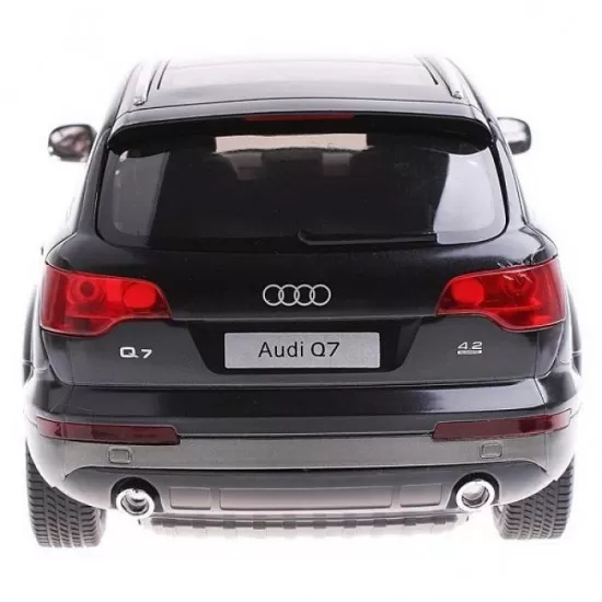Masina cu telecomanda Audi Q7 negru scara 1:14 Masina cu telecomanda Audi Q7 negru scara 1:14