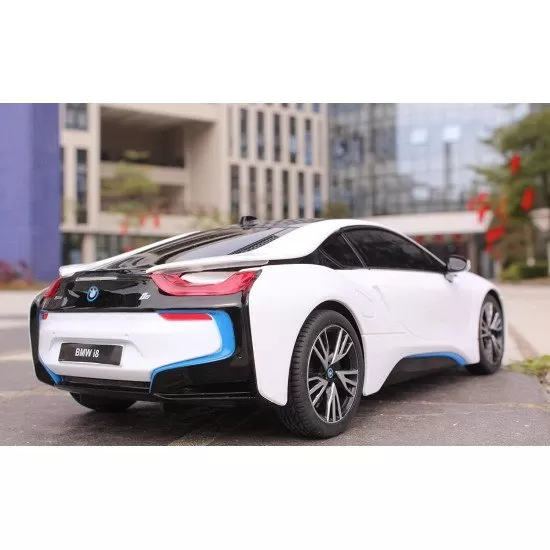 Masina cu telecomanda BMW I8 scara 1:18 Masina cu telecomanda BMW I8 scara 1:18