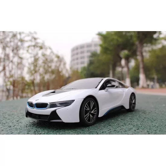Masina cu telecomanda BMW I8 scara 1:18 Masina cu telecomanda BMW I8 scara 1:18
