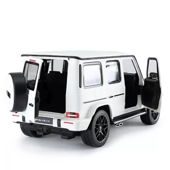 Masina cu telecomanda Mercedes-Benz G63 alb scara 1:24 Masina cu telecomanda Mercedes-Benz G63 alb scara 1:24