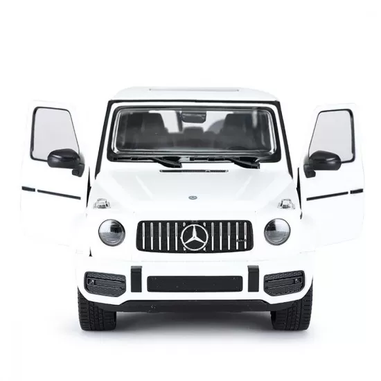 Masina cu telecomanda Mercedes-Benz G63 alb scara 1:24 Masina cu telecomanda Mercedes-Benz G63 alb scara 1:24