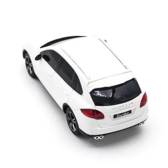 Masina cu telecomanda Porsche Cayenne Turbo alb cu scara 1:24 Masina cu telecomanda Porsche Cayenne Turbo alb cu scara 1:24