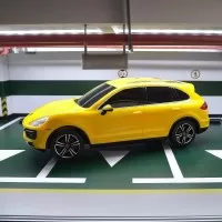 Masina cu telecomanda Porsche Cayenne Turbo galben scara 1:24