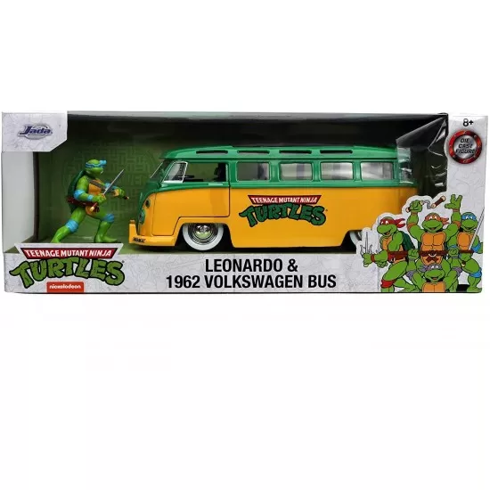 Masina metalica VW 1962 cu figurina Testoasele Ninja Leonardo scara 1:24 Masina metalica VW 1962 cu figurina Testoasele Ninja Leonardo scara 1:24