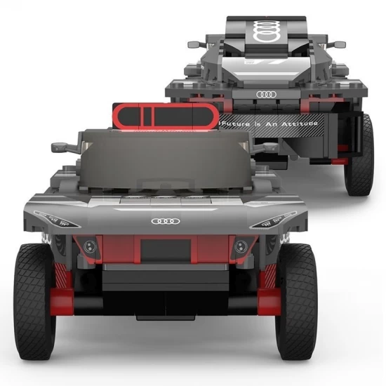 Set cuburi constructie Audi RS Q E Tron scara 1:30 Rastar 367 piese