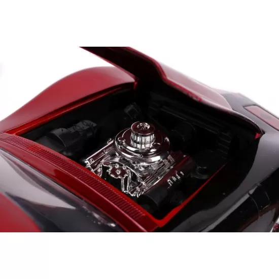 Masinuta din metal Harley Quinn 1969 Chevy Corvette scara 1:24
