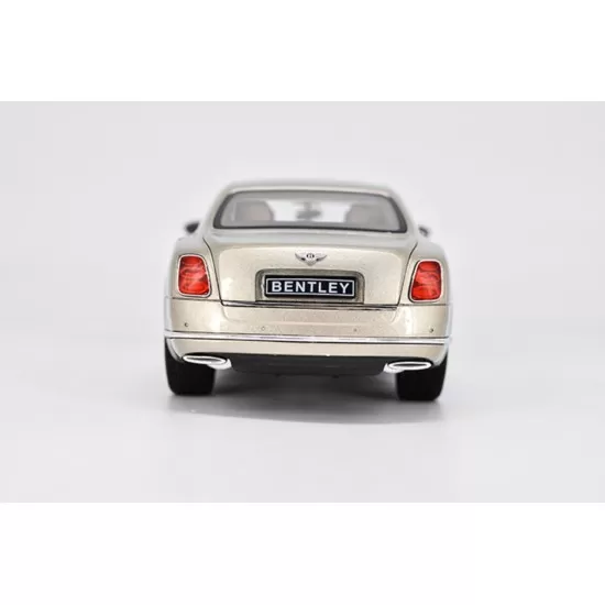 Masinuta metalica Bentley Mulsanne Champagne scara 1:18 Masinuta metalica Bentley Mulsanne Champagne scara 1:18