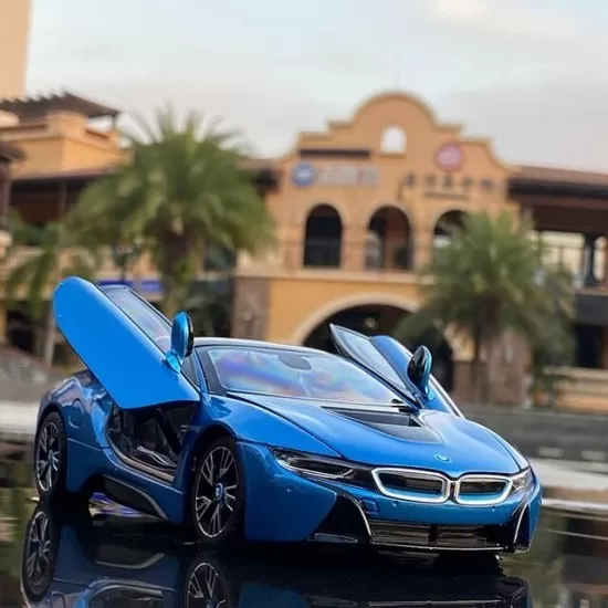 Masinuta metalica BMW I8 albastru scara 1:24 Masinuta metalica BMW I8 albastru scara 1:24