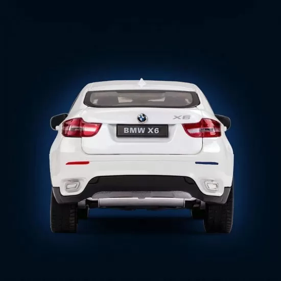 Masinuta metalica BMW X6 alb scara 1:24 Masinuta metalica BMW X6 alb scara 1:24