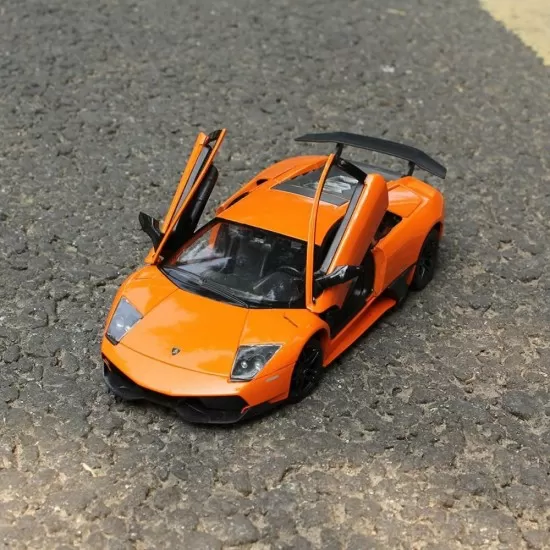 Masinuta metalica Lamborghini Gallardo LP560-4 portocaliu scara 1:20 Masinuta metalica Lamborghini Gallardo LP560-4 portocaliu scara 1:20