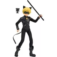 Papusa Cat Noir Buburuza Miraculous 30 cm