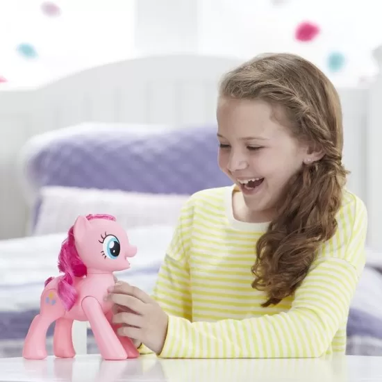 Ponei interactiv Pinkie Pie Oh My Giggles Ponei interactiv Pinkie Pie Oh My Giggles