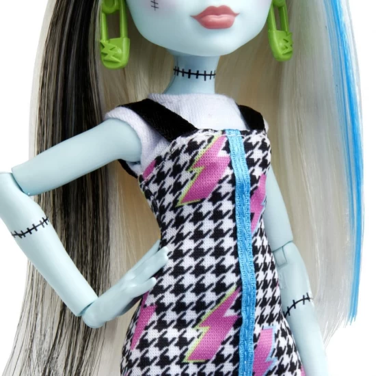 Papusa Monster High Frankie Stein Papusa Monster High Frankie Stein