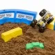 Set de joaca Monster Jam Arena 61 cm cu accesorii si masinuta exclusiva Set de joaca Monster Jam Arena 61 cm cu accesorii si masinuta exclusiva