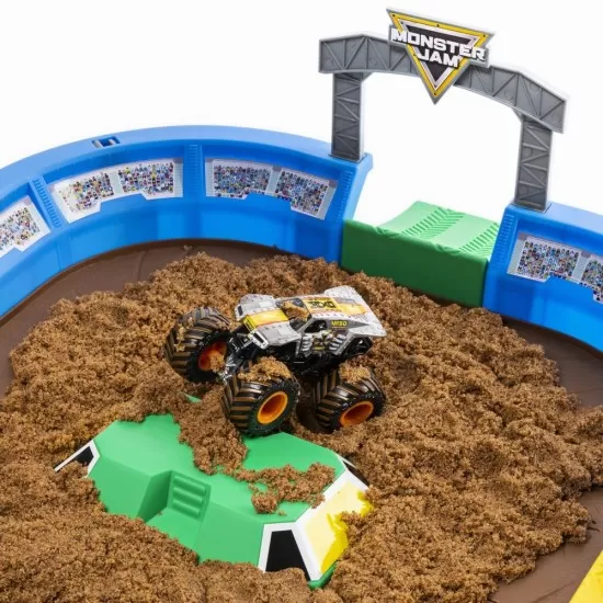 Set de joaca Monster Jam Arena 61 cm cu accesorii si masinuta exclusiva Set de joaca Monster Jam Arena 61 cm cu accesorii si masinuta exclusiva