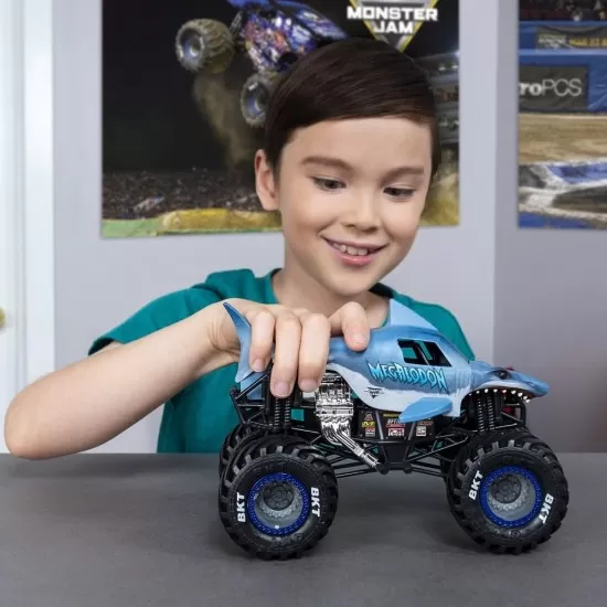 Macheta metalica Monster Jam 1:24 - Megalodon Macheta metalica Monster Jam 1:24 - Megalodon