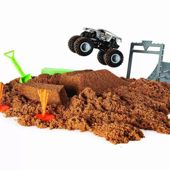 Set camioneta cu nisip si accesorii Monster Jam Maxfun Set camioneta cu nisip si accesorii Monster Jam Maxfun