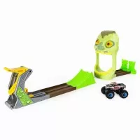 Set cascadorii Monster Jam - Doboara Zombie