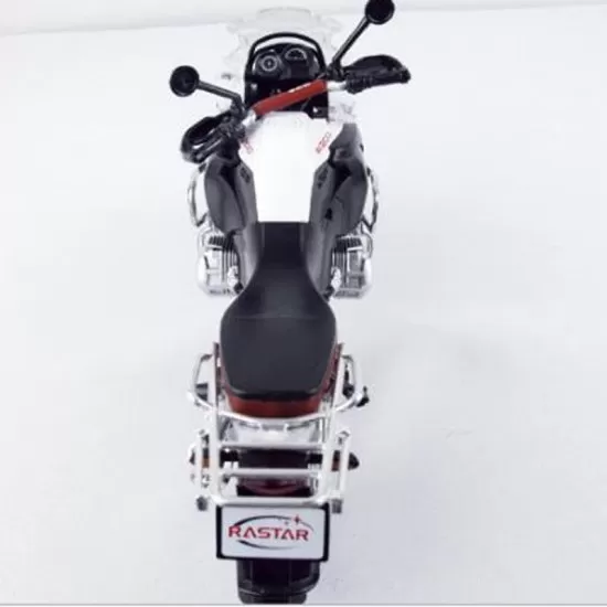 Motocicleta metalica BMW RS1200 GS alba scara 1:9 Motocicleta metalica BMW RS1200 GS alba scara 1:9