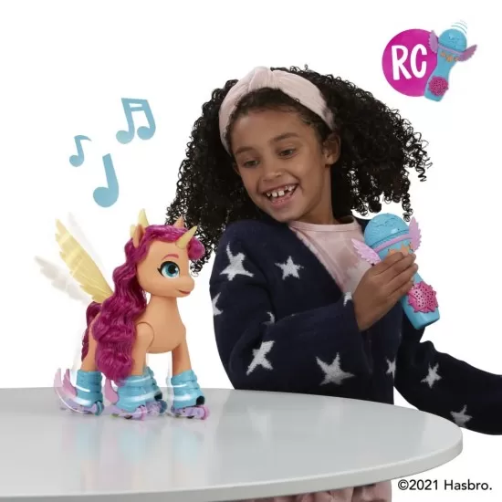 Jucarie interactiva My Little Pony - Canta si patineaza cu Sunny Jucarie interactiva My Little Pony - Canta si patineaza cu Sunny