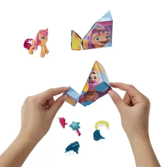 Figurina My Little Pony Cutie Mark Magic Sunny Starscout 7.5 cm Figurina My Little Pony Cutie Mark Magic Sunny Starscout 7.5 cm