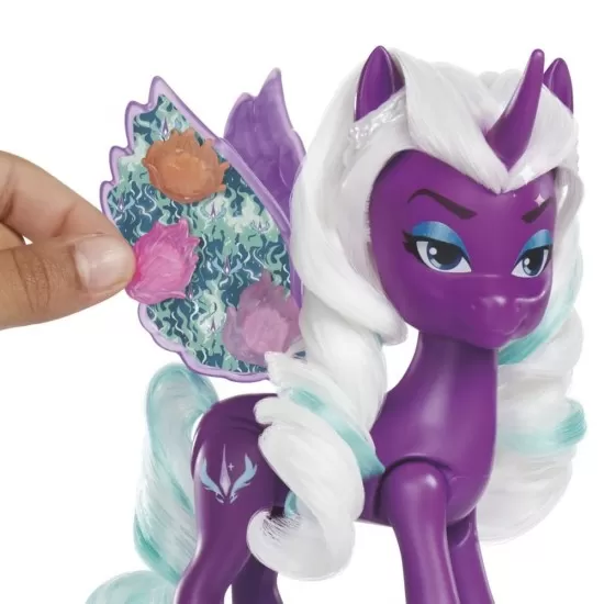 Set de joaca figurina cu accesorii My Little Pony Wing Surprise Opaline Arcana