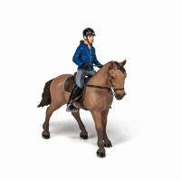 Set figurine echitatie cal si jocheu in jacheta albastra Papo