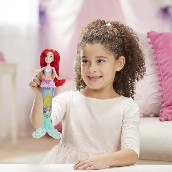Papusa Ariel Glitter cu lumini Papusa Ariel Glitter cu lumini