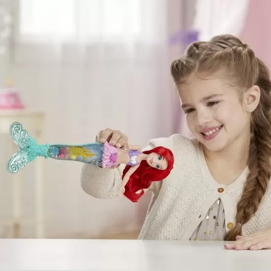 Papusa Ariel Glitter cu lumini Papusa Ariel Glitter cu lumini