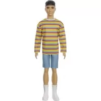 Papusa baiat Barbie Fashionistas cu pulover supradimensionat