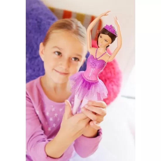Papusa Barbie balerina cu costum violet Papusa Barbie balerina cu costum violet